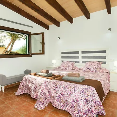 Sleeps 6 Pool Air Con Wifi Pollença