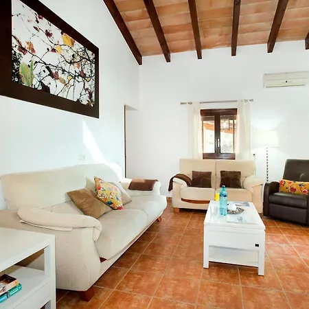 Vila Sleeps 6 Pool Air Con Wifi