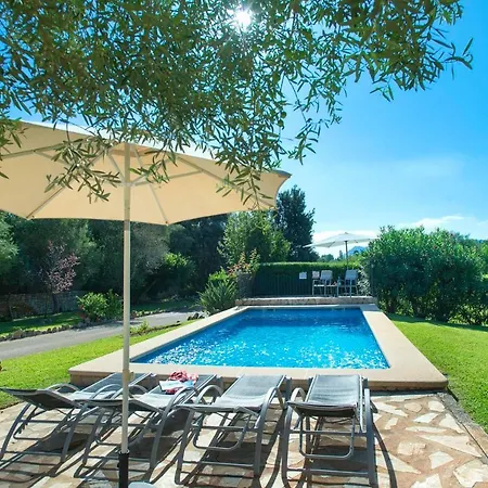 Sleeps 6 Pool Air Con Wifi
