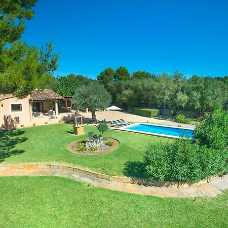Sleeps 6 Pool Air Con Wifi *