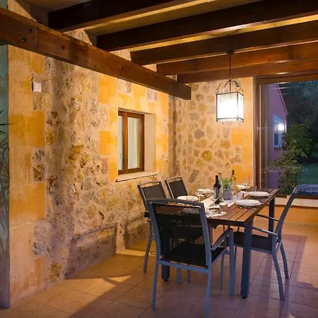 Villa Sleeps 6 Pool Air Con Wifi Pollenca