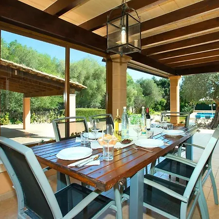 Villa Sleeps 6 Pool Air Con Wifi