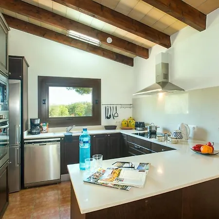 Villa Sleeps 6 Pool Air Con Wifi Pollenca