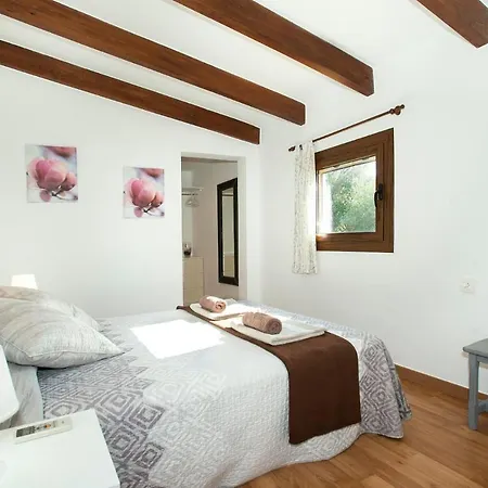 Sleeps 6 Pool Air Con Wifi * Pollenca